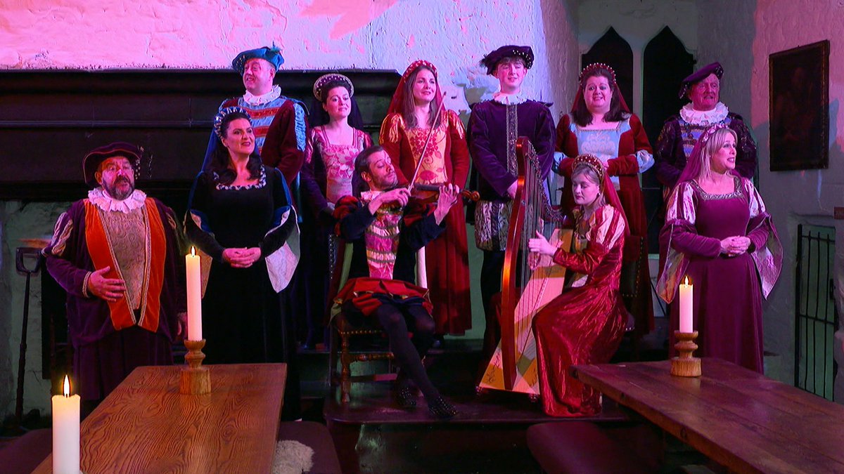 The first Bunratty Castle Medieval Banquet was held in 1963 &amp; now 60 years on we see how this magical evening of medieval music, mead and merriment is still going strong on #RTENationwide Monday 22nd May <a href="/RTEOne/">RTÉ One</a> 7pm <a href="/rte/">RTÉ</a> <a href="/BunrattyCastle/">Bunratty Castle & Folk Park</a> <a href="/discoverirl/">Discover Ireland</a> <a href="/ShannonHeritage/">Shannon Heritage</a> <a href="/ClareHour/">ClareHour</a> RT
