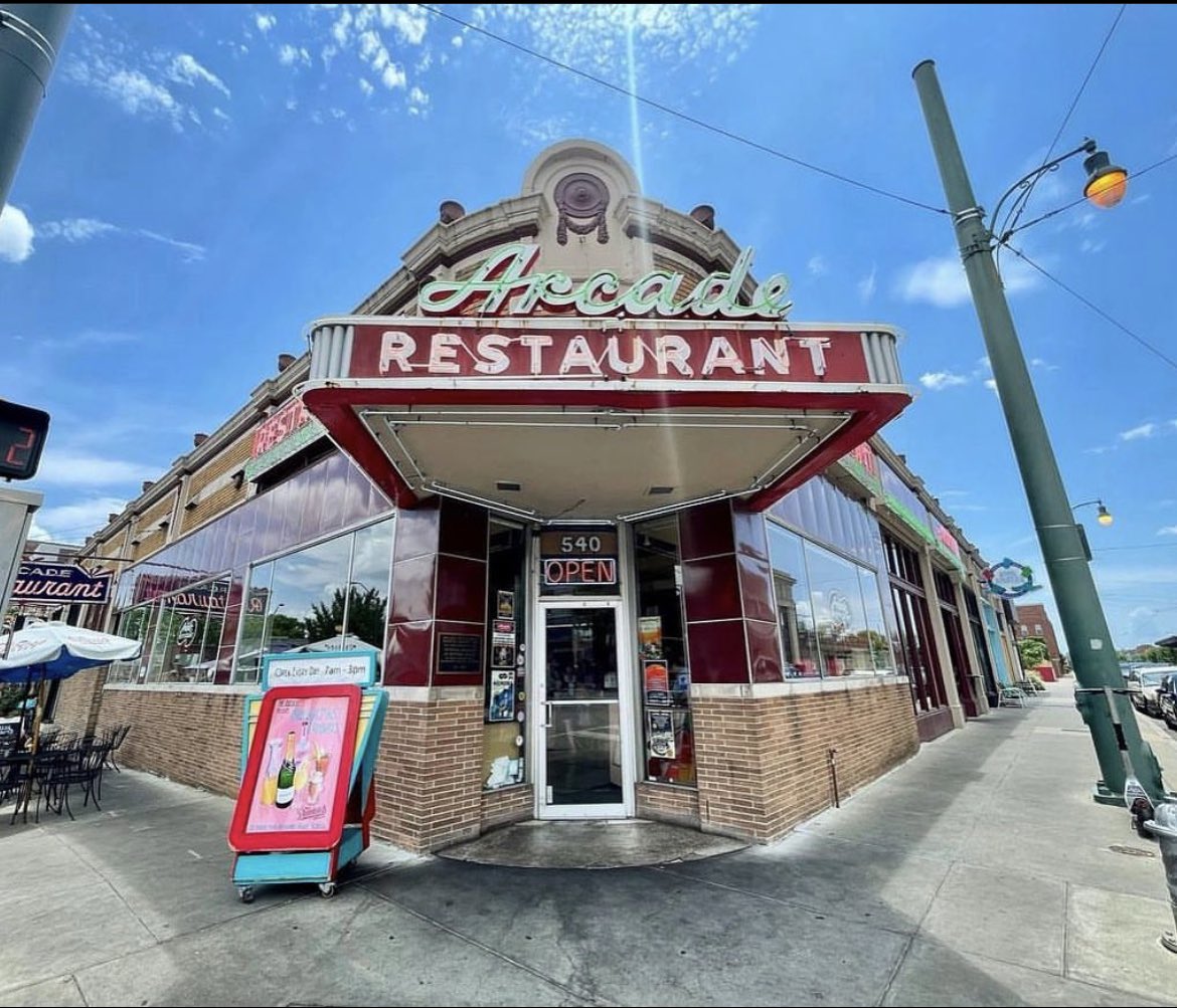Arcade_Memphis's tweet photo. Happy Monday South Main ☀️
Check out our Instagram, Facebook or our website to see our daily specials
#ArcadeRestaurant #Memphis #TN #Memphisfood #Vintage #MemphisTravel #MemphisThingsToDo #AmericanDiner #MemphisBreakfast #oldestcafe #breakfast #dinerfood https://t.co/kVtgnGTb6K