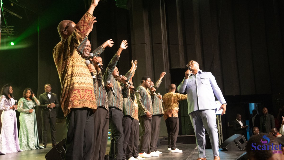 ScarletBizComms's tweet photo. Hearty Congratulations To You Everton Mlalazi On Your Successful Album Launch!!! #scarletshots https://t.co/AdyJ9KNr9j