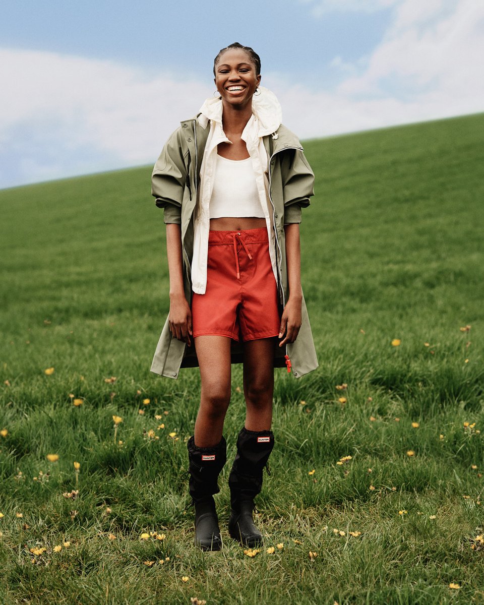 With festival season almost upon us, this week we launch our new festivals campaign ☀️ a celebration of our Original Wellington Boot as a decades-long icon of festival style. 

Shop Festival Essentials: bit.ly/3MsxRPn

#HunterFestivals