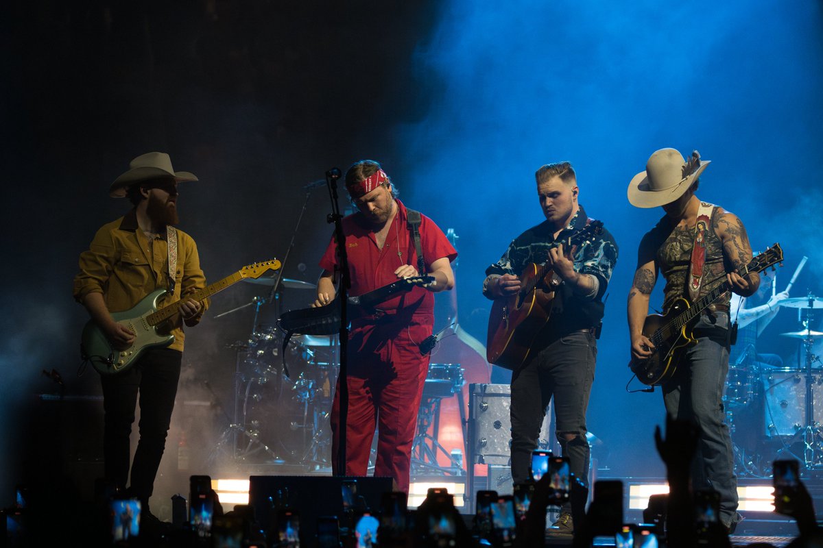 Toyota Center tweet media