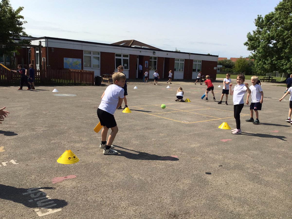 MrsW2200's tweet photo. Anyone for cricket? #TockYear2 showed off some fab cricket skills and team spirit in the sunshine today. Well done, super proud of how your skills have come on. #TockPE @Tockwithcofe https://t.co/PuweFVNMgj