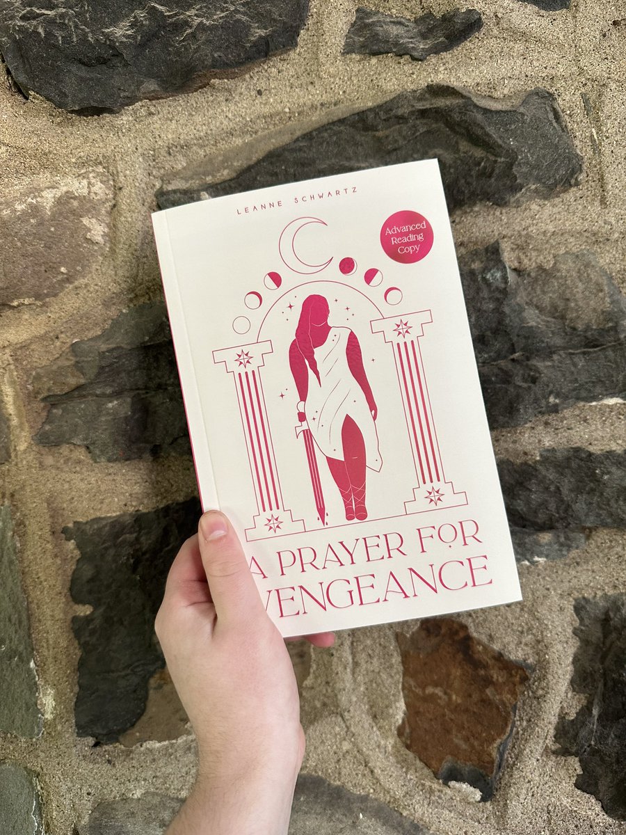 A fat girl who wields a sword + an autistic holy leader with a CAT + it’s PINK!? A book made for me truly.