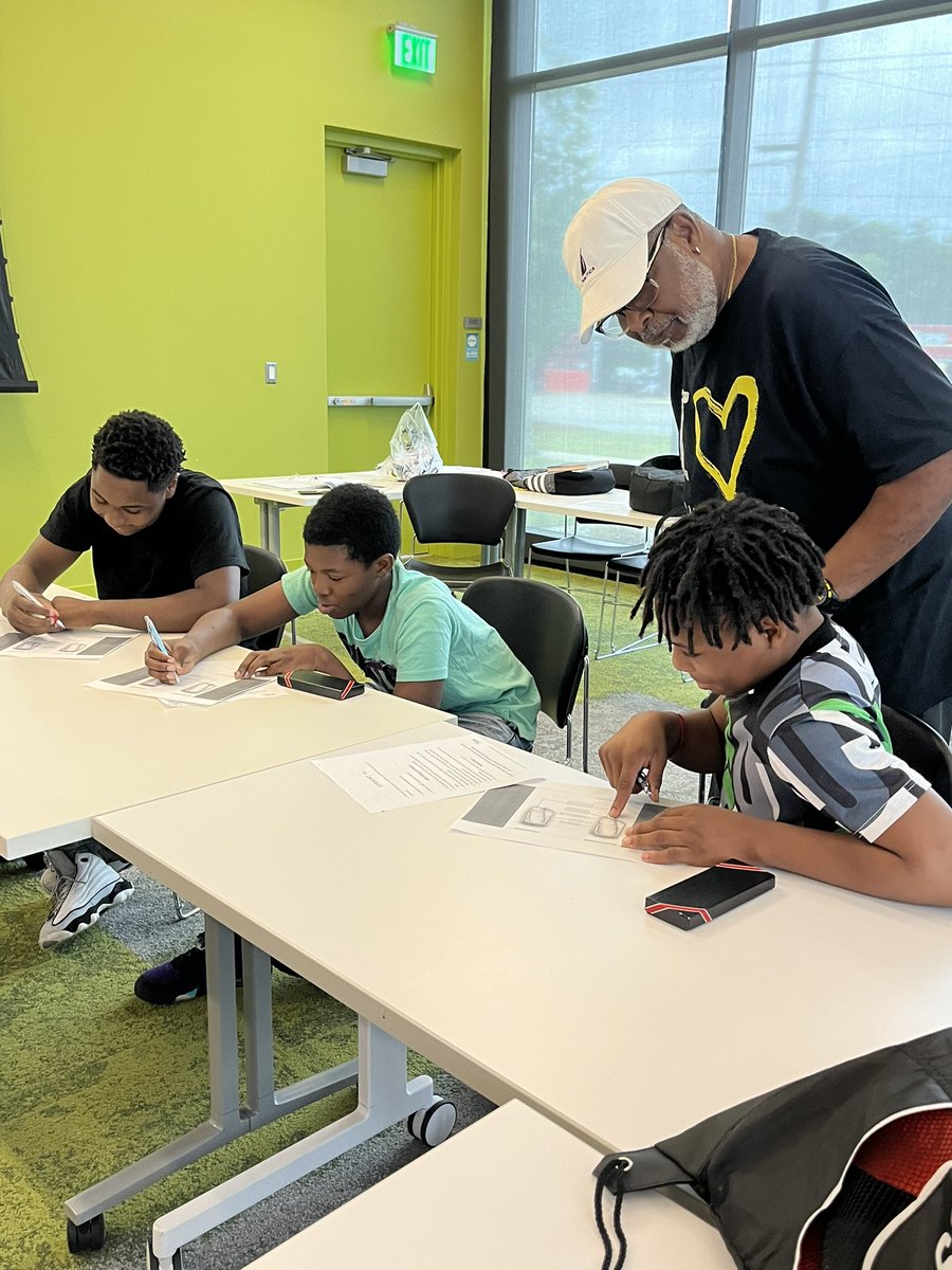 jstroudbhlh's tweet photo. The power, is in numbers.💪🏾💪🏾💪🏾 we are emPOWERing the next KINGS. 

EmPOWERed SC @FactForwardOrg 

#kings #numbers #healthylifestyle #awarness #mentor #mentoring #mentormatters  #hiphop #iamaking #kinkvibes https://t.co/tQEseys3ya