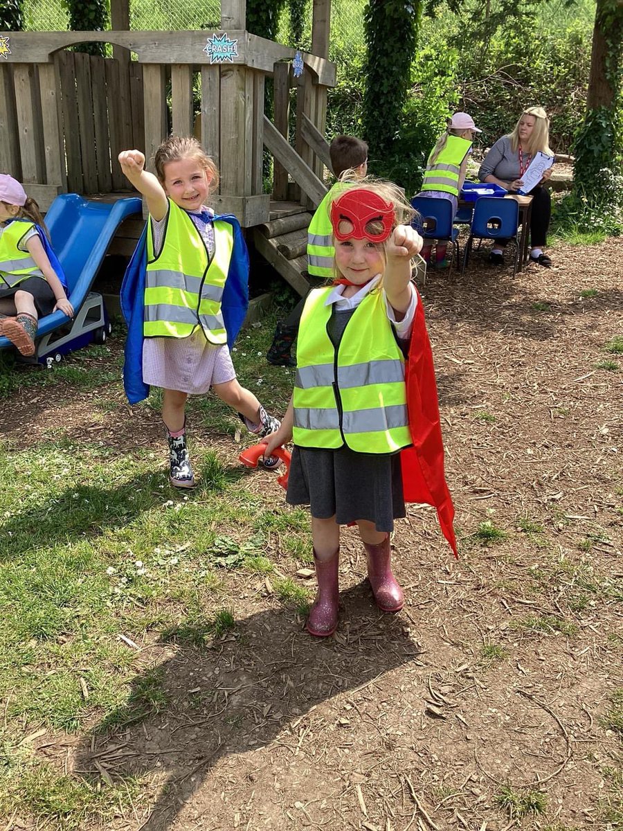 plaistowhill's tweet photo. Hedgehog class are real superheroes!
🦸♀️ 🦸♂️ 🦸
#PlaistowHill #Plymouth #school #HorizonMAT #EYFS https://t.co/O1gucwZ7fM