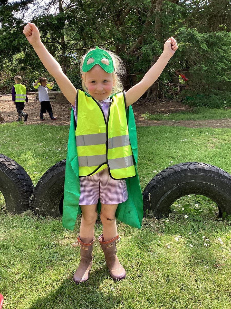 plaistowhill's tweet photo. Hedgehog class are real superheroes!
🦸♀️ 🦸♂️ 🦸
#PlaistowHill #Plymouth #school #HorizonMAT #EYFS https://t.co/O1gucwZ7fM