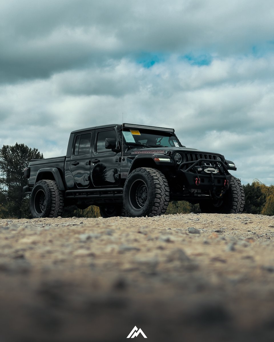 Behold the dark beauty that prowls the streets, a black jeep as enigmatic as the night itself. Get your own at NWMS ow.ly/oR1a50OtAyR
*
#worldgothday #nwms #nwmsrocks #jjamj #Jeep #JeepNation #JeepFamily #JeepGirl #Photography #JeepPhotography #BlackJeep #prowlthestreets