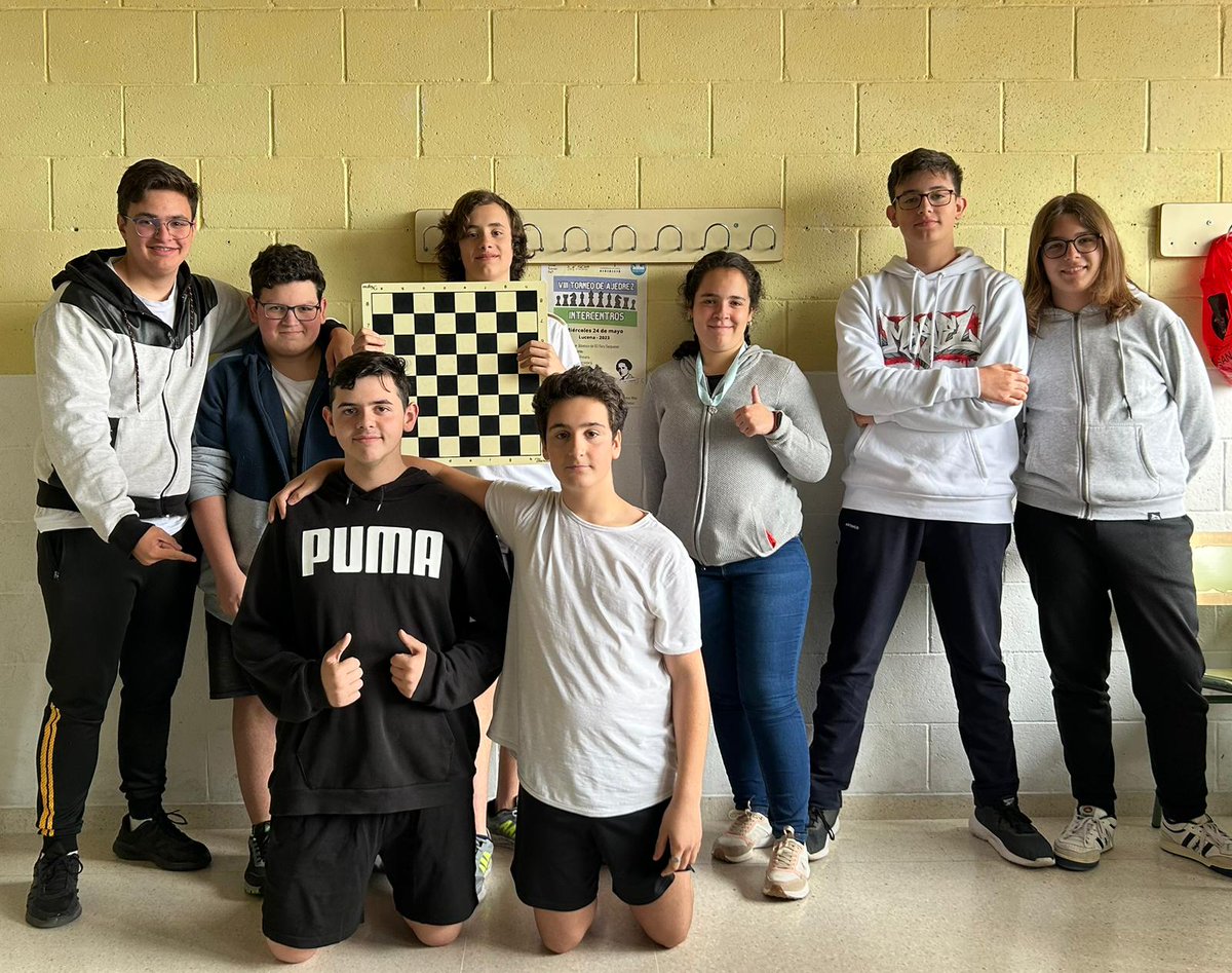 En el presente curso, el IES Clara Campoamor organizará el Torneo de Ajedrez Intercentros en su edición VIII, que se celebrará el miércoles 24 de mayo en la biblioteca, con un amplia participación de centros y de alumnado.

iesclaracampoamor.org/clara/2023/05/…