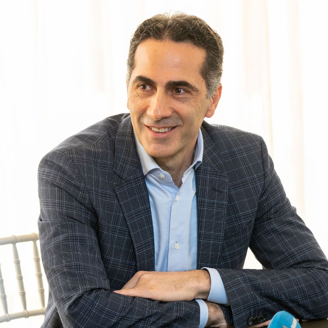 ArmenOrujyan's tweet image. #Biotech and #AI are transforming our lives, but what&apos;s the long-term impact? Will we transcend our biological limitations or face new inequalities? Humans have the power to shape the direction of progress. It&apos;s all interconnected.  #HumanTechInteraction #Sustainability