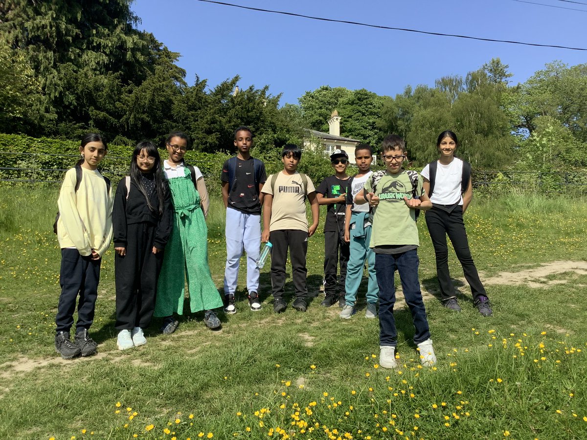 virginiaprim1's tweet image. Team Birch have enjoyed exploring the local area around  Bryntysilio this afternoon, they crossed the chain bridge and walked along the canal #year6 #wales #adventurelearning