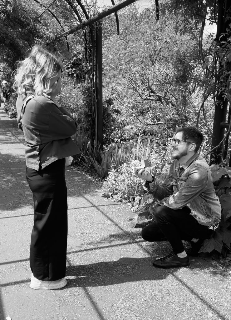 Miss Winfer tweet media