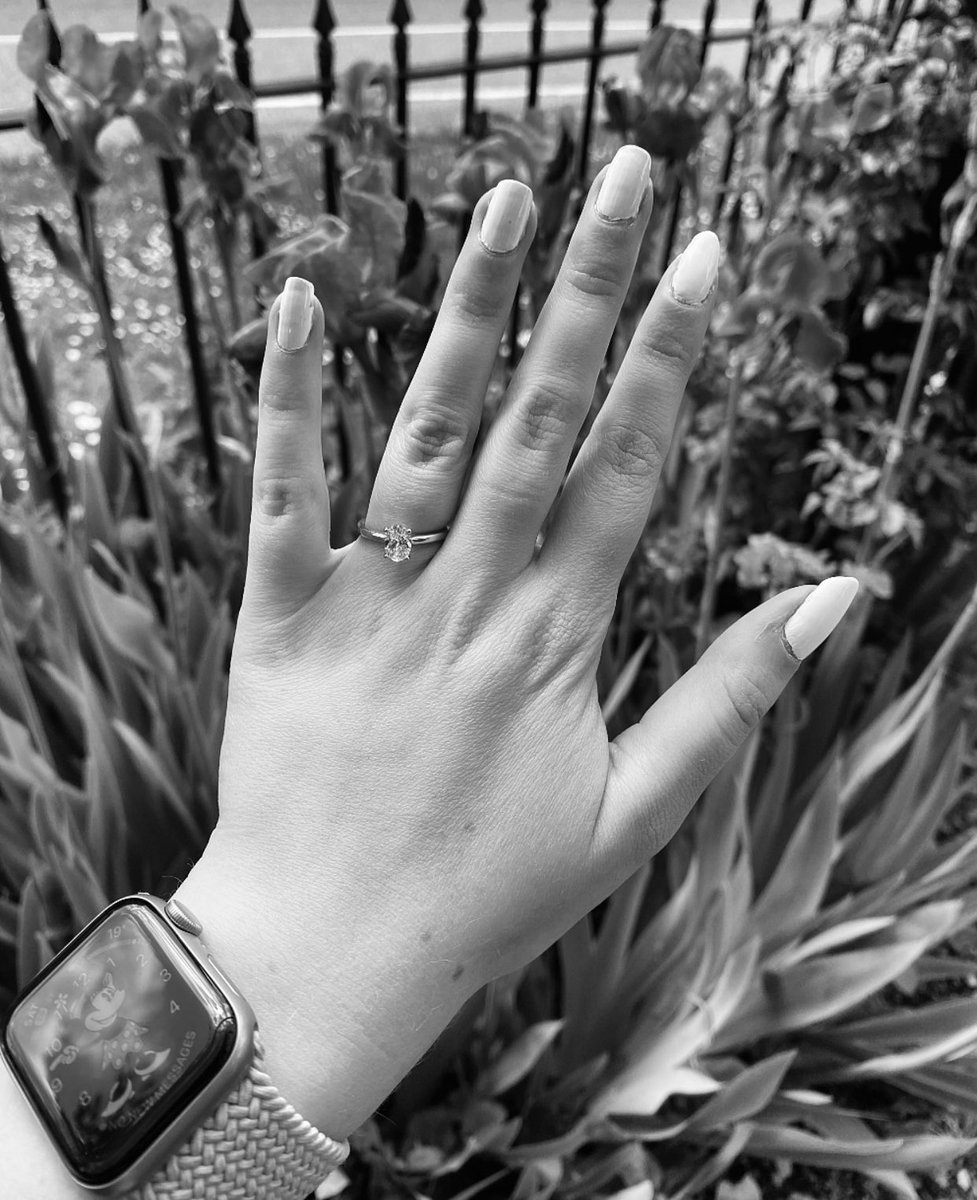 Miss Winfer tweet media