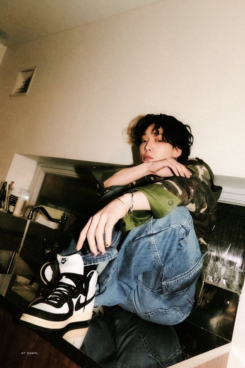 bb_dawnn's tweet photo. [SCAN] Take Off photobook - 딴따라 ver

#BOBBY #바비 https://t.co/ojrT0RAIjK
