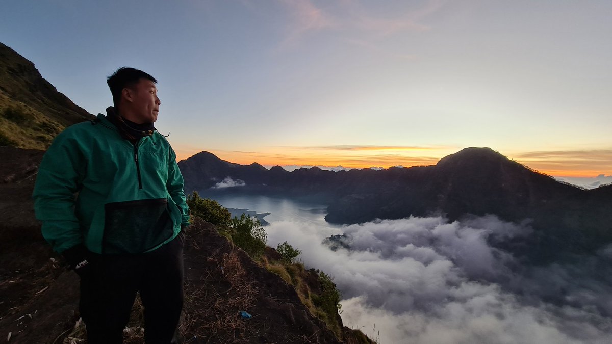 Omond12's tweet photo. Contemplation Hike https://t.co/nvBiLeOzTo