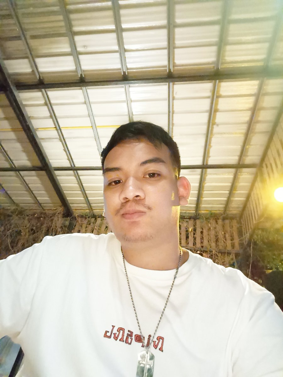 tt7168's tweet photo. ออกมาเพื่อพัก https://t.co/vexjcwypFq
