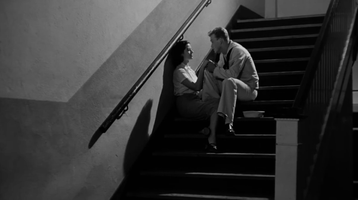 SusanRo22770838's tweet photo. #RT @tcm: Creating a sense of pathos and suspense with restrained shots, cinematographer James Wong Howe won his first of two Oscars for his work on THE ROSE TATTOO ('55). 

See the film tonight at 8pm ET as we close out our spotlight on this legendary p… https://t.co/NvPZ3A4bWi
