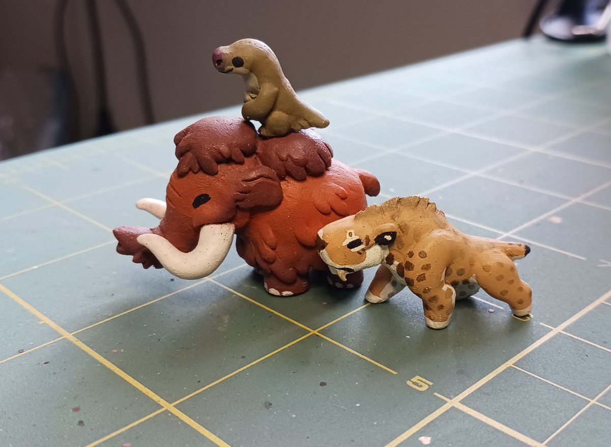 LadyZephyra's tweet photo. Got another dino drop in the works. https://t.co/sU4F7UDMPJ