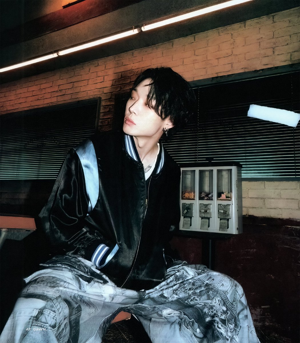 bb_dawnn's tweet photo. [SCAN] Take Off photobook - U ver

#BOBBY #바비 https://t.co/GndQ2Wlxog