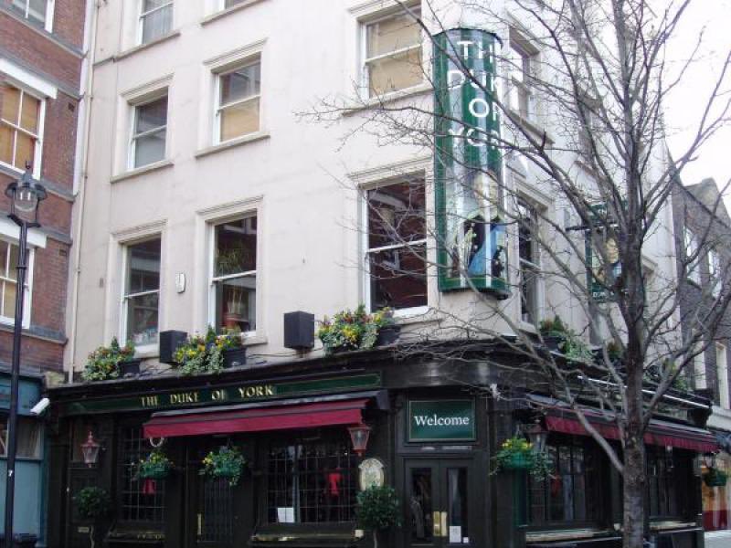❗️Object to planning application to convert upper floors, incl upstairs bar of The Duke of York, 47 Rathborne Street W1T 1NW to flats. Re: 23/02502. Planning portal open for comments. #fitzrovia #agentofchange #trojanhorse #saveourpubs Pic: CAMRA Whatpub. idoxpa.westminster.gov.uk/online-applica…