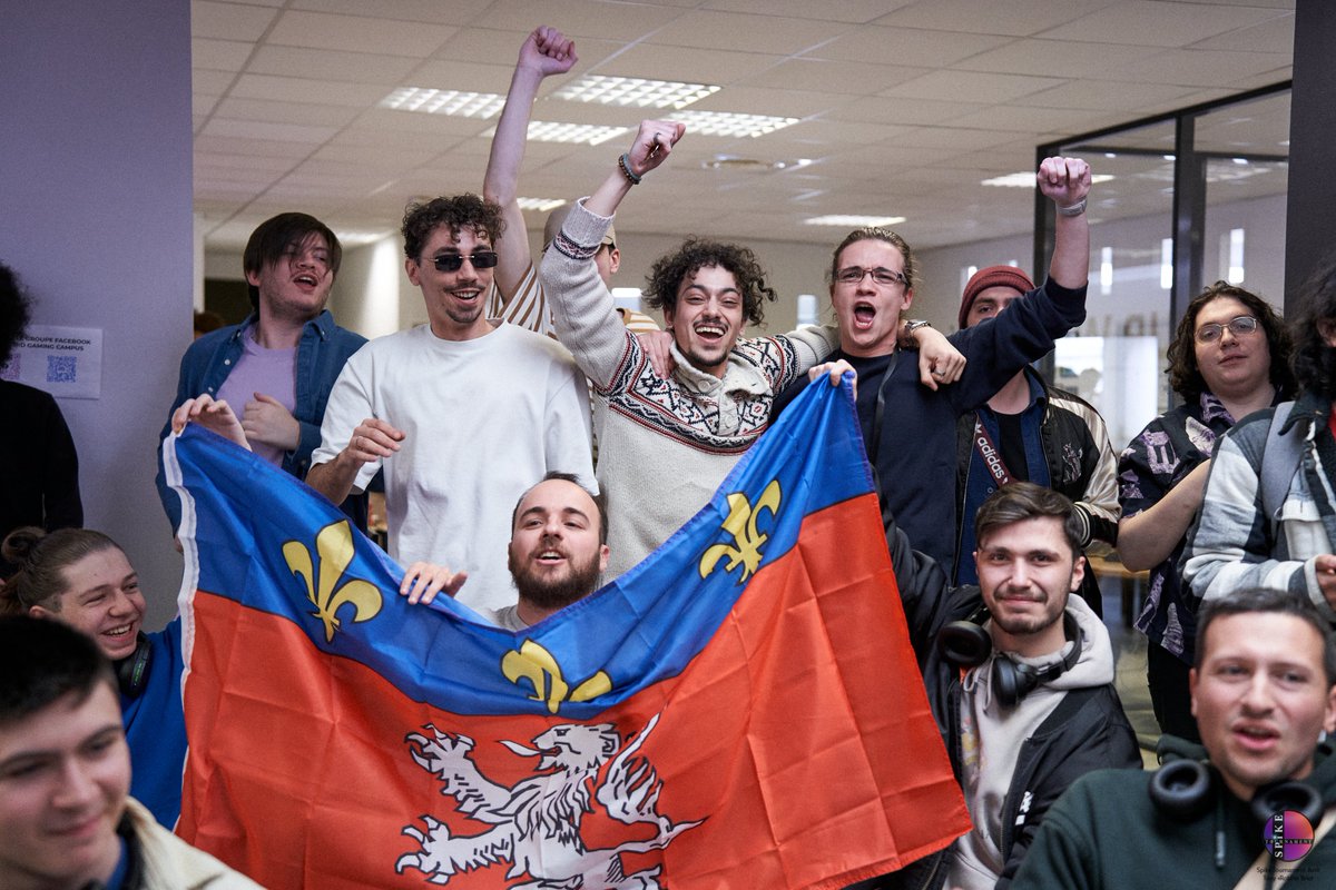 ⬇️ L'album photo <a href="/SpikeTournament/">Spike Tournament</a> avril 2023 📸

➡️ Cette fois-ci, avec un mois et demi de retard, 430 clichés avec vos portraits, des moments d'esports et des souvenirs, j'espère que ça vous plaira ! ❤️

👉 Si c'est le cas, n'hésitez pas à 🔁 et ❤️

🔗 photos.app.goo.gl/hHow9Mn3pTbJfE…