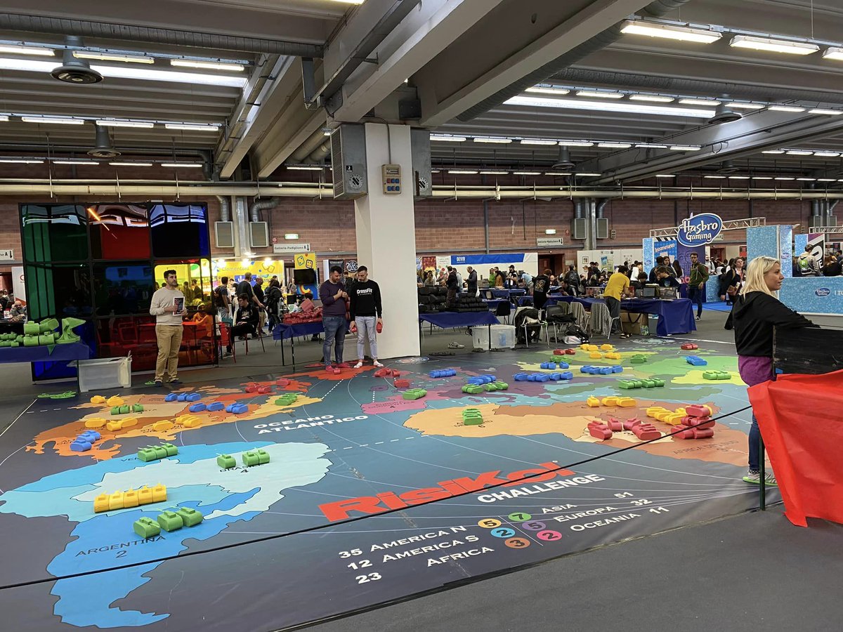 Archie1064's tweet image. Uno dei motivi per cui rimpiango di non esserci stato.
#ModenaPlay
#RisikoGigante