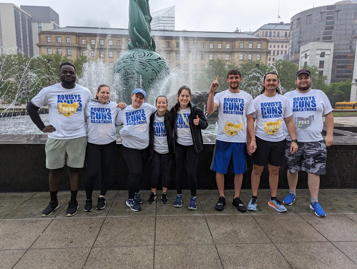 RoviSys's tweet photo. Congratulations to all our runners. #runCLE #rovisysruns @clevemarathon https://t.co/MO3dOJsdrv