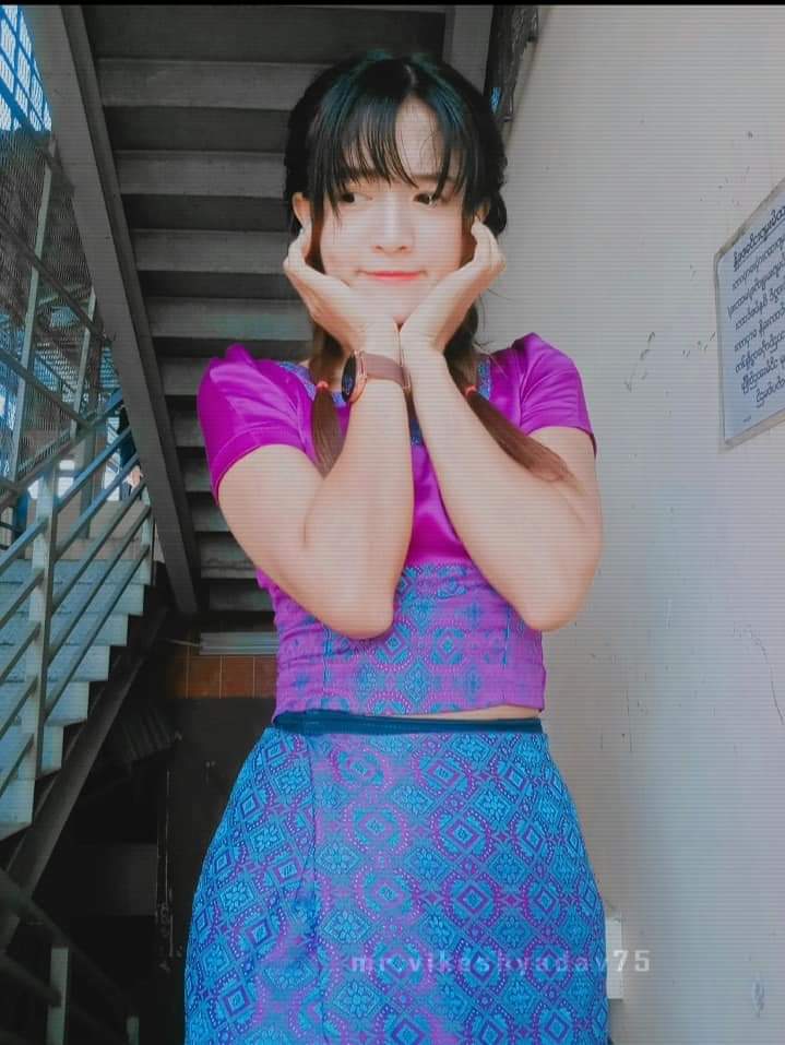မြန်မာဆန်ဆန်လေးဆိုရင် ချစ်အုံးမှာလားလို့ 😍