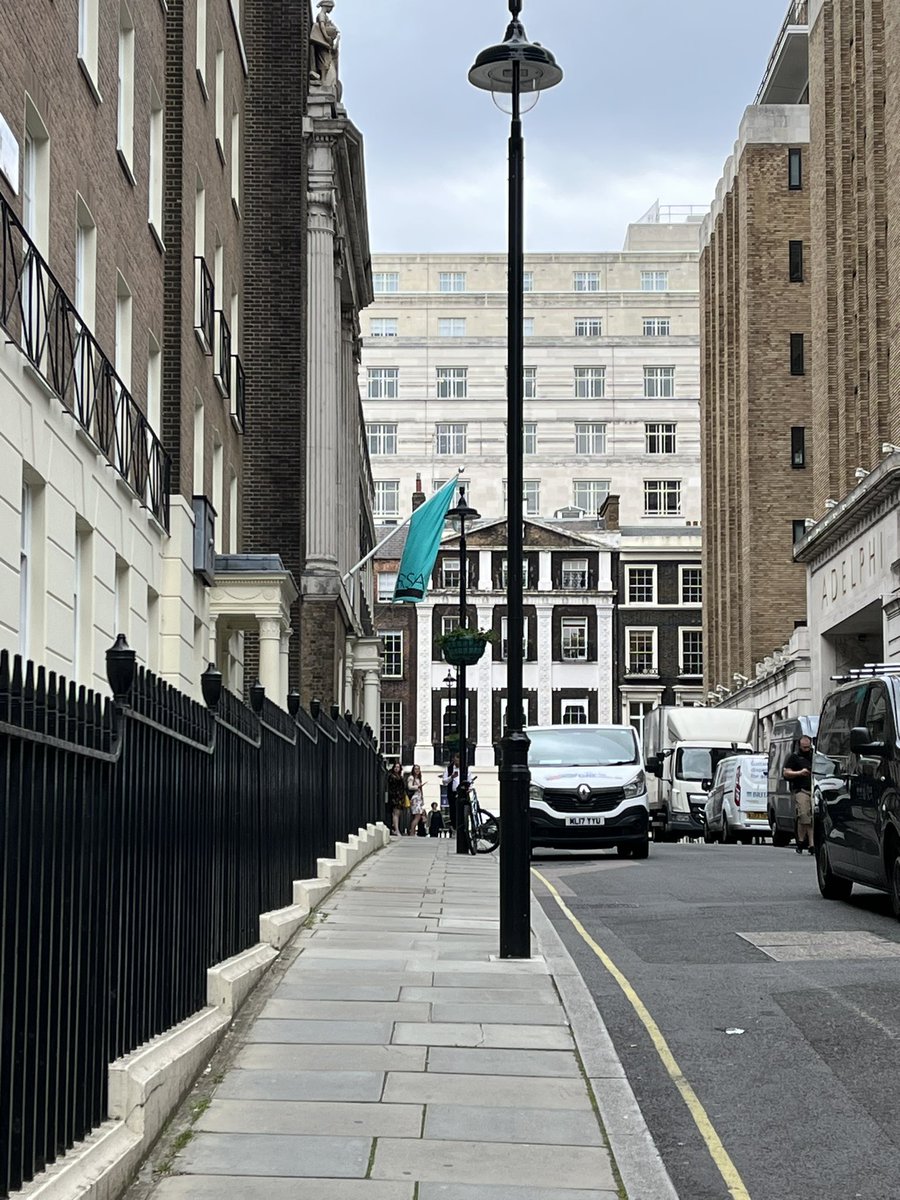 jamesslf's tweet photo. Pleased to attend @RTPIPlanners @ThePlanner_RTPI Women of Influence reception today #WOI2023 Brilliant conversation with Holly from @GlasgowCC &amp; Jess from @Arup hearing how we can all amplify women’s voices in the built environment sector. Always nice to visit @theRSAorg too! https://t.co/IhbROOEzkn