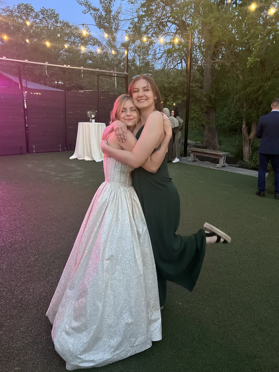 SoaR riss on Twitter: