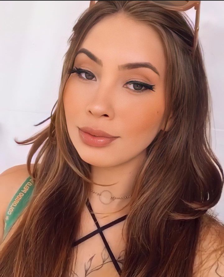 iamariju's tweet photo. Esse dia eu tava igual uma boneca, pode me chamar de tudo menos de feia https://t.co/RanoCjlIcV