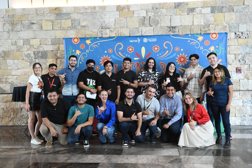 LAC_digital's tweet photo. Compartimos momentos de los #IXSY_Fellows 2023, tutores, mentores y equipo de coordinación participando del pasado #LACNIC39. ¡Gracias al @IXP_Yucatan por abrir el camino hacia un mejor Internet en Yucatán y LAC! https://t.co/ERvag8mWWF