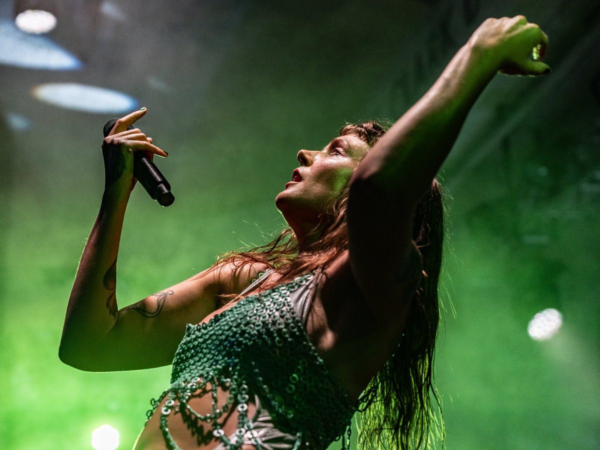 Got the chance to photograph Swedish singer/songwriter @tovelo at the Miami Beach Bandshell last week. Her 'Dirt Femme Tour' with @Slayyyter continues tonight in Dallas... #ToveLo #Miami #livemusic #photography
