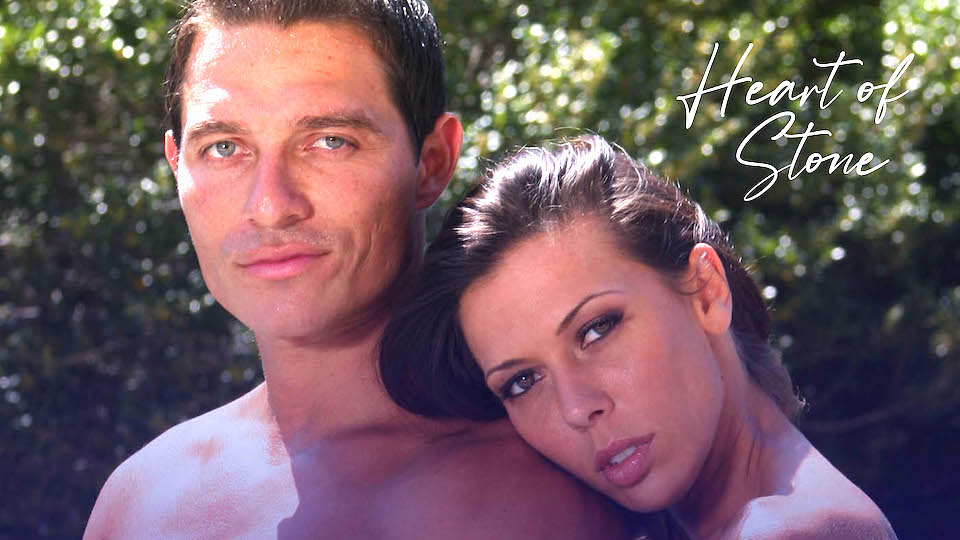 18pluscomics's tweet photo. #RT @rachelstarr: RT @XBIZ: Rachel Starr Publishes First Novel 'Heart of Stone' @rachelstarr https://t.co/rR50ze0bdI https://t.co/l5dLiH6sAH