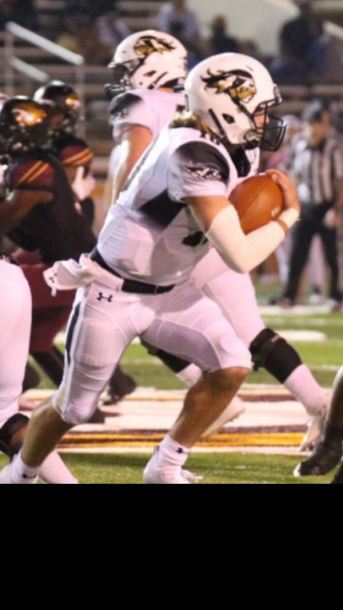 HutchinsKeon's tweet photo. AGTG🙏 blessed to receive an offer from EC community college ⚪️🌕@CoachFosselman @MacCorleone74 @shayhodge3 @RivalsCole @JWren87 https://t.co/DDQvwXZPbb