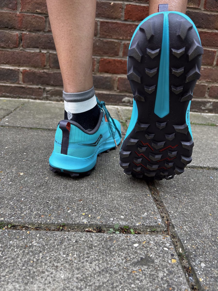 Meet Peregrine 13, trail shoe that’s
going to give you what you are looking for :
✅super light
✅minimal
✅can work as a hybrid
✅unbeatable trail lugs 
✅fully vegan 
Available in men’s and women’s.
#saucony #sauconyrunningshoes #trailrunning #trailshoes #trailuk #trailrunning