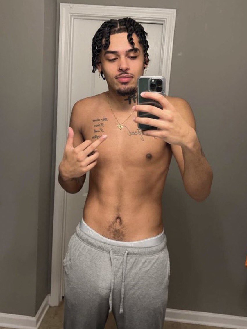 Jaye 🤪 on Twitter: "Zoom in. Don’t miss out. 😉"