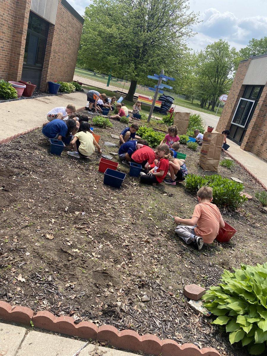 Learning doesn’t just happen in the classroom… we focused on weeding the garden today. We found garden creatures and eggs in the corner of the garden! Can’t wait to plant our geraniums and watch them
 Grow! Thank you to Mrs. Homrich and Mrs. Erff for letting us use their tools!