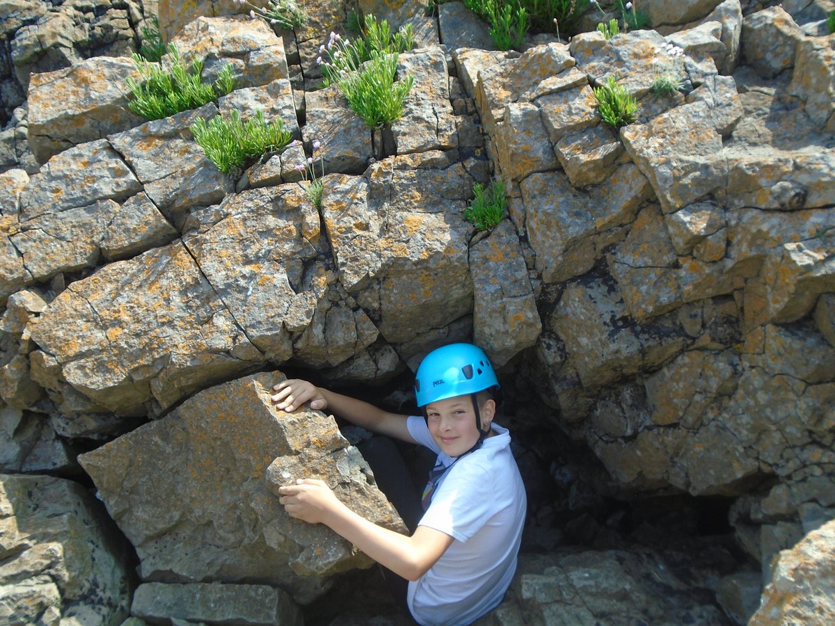 CraigfelenP's tweet photo. We had fun exploring the different routes around the rocks! #ItsGowerTime @goweractivity #cfpborfa23 https://t.co/BSiCwsdnQ8