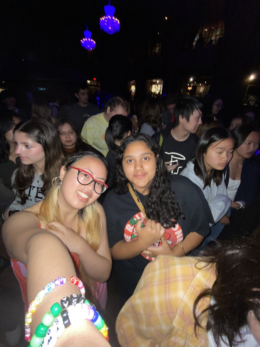 palmtreesdolan's tweet photo. finally got to meet @Arixnb06 🫶🏼 shoutout @alexander23 for bringing us together #valley #lostintranslationtour https://t.co/p766Un9QIh