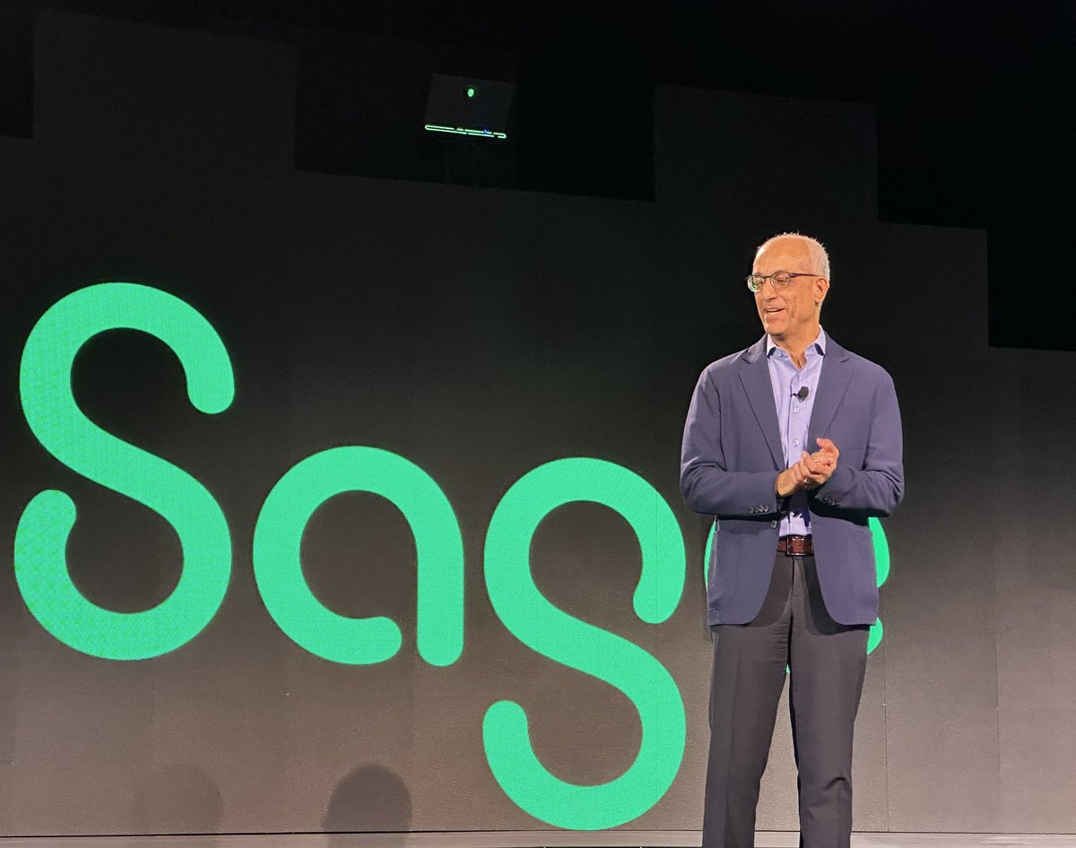 SagePartners's tweet photo. Our President of Sage North America, @aziz_benmalek, takes to the stage to address more than 1200 partners here in Las Vegas! 🎰💚
 
#SageLV23 https://t.co/vUQ43ELxHr