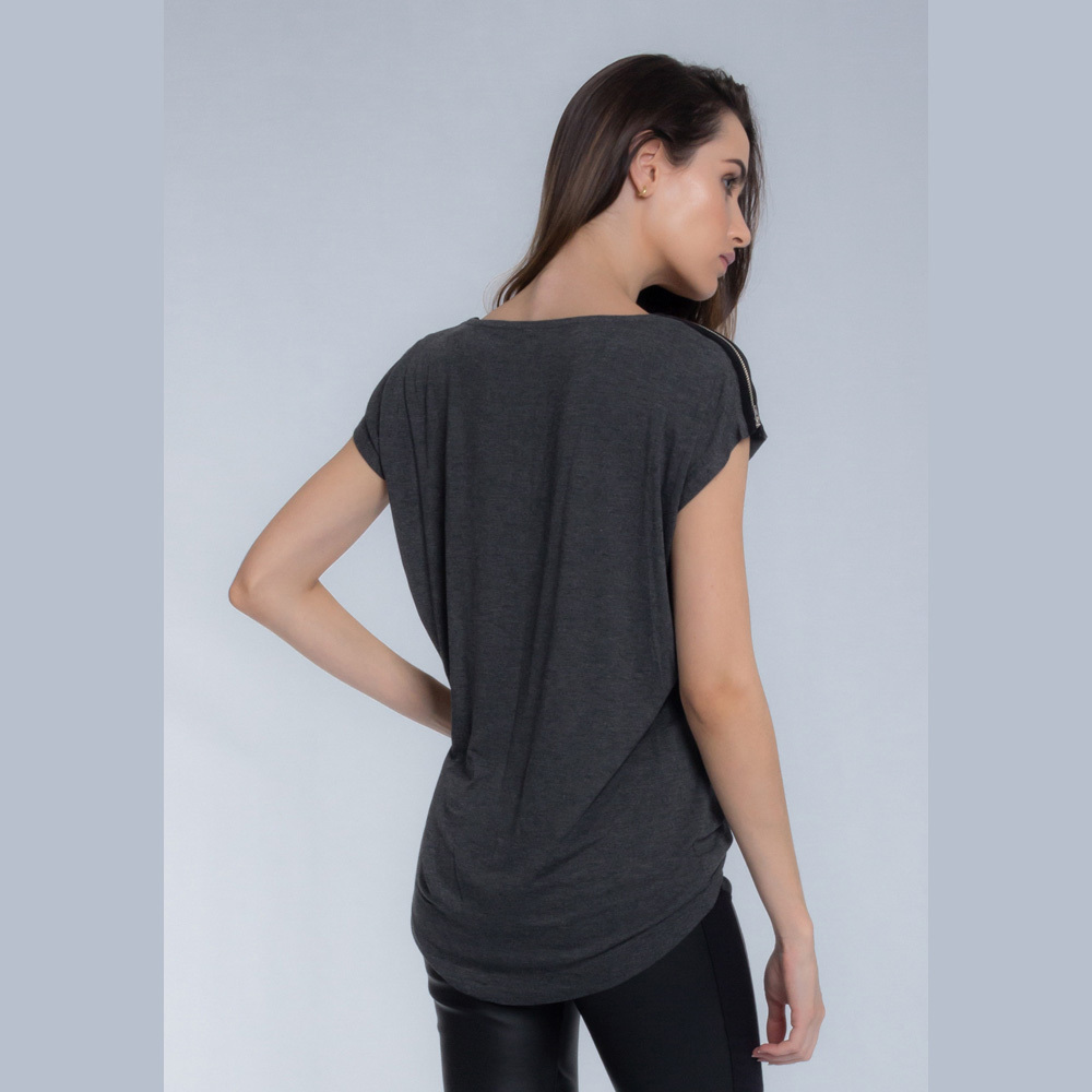 modafits's tweet image. Vista-se com grande estilo com roupas elegantes de alta qualidade. Conheça a nova loja Modafits Bacacheri. Rua México, 20, Curitiba-PR.
.
#modafits #runmore #coletanea #modafeminina #modafitness #academia #musculacao #crossfit