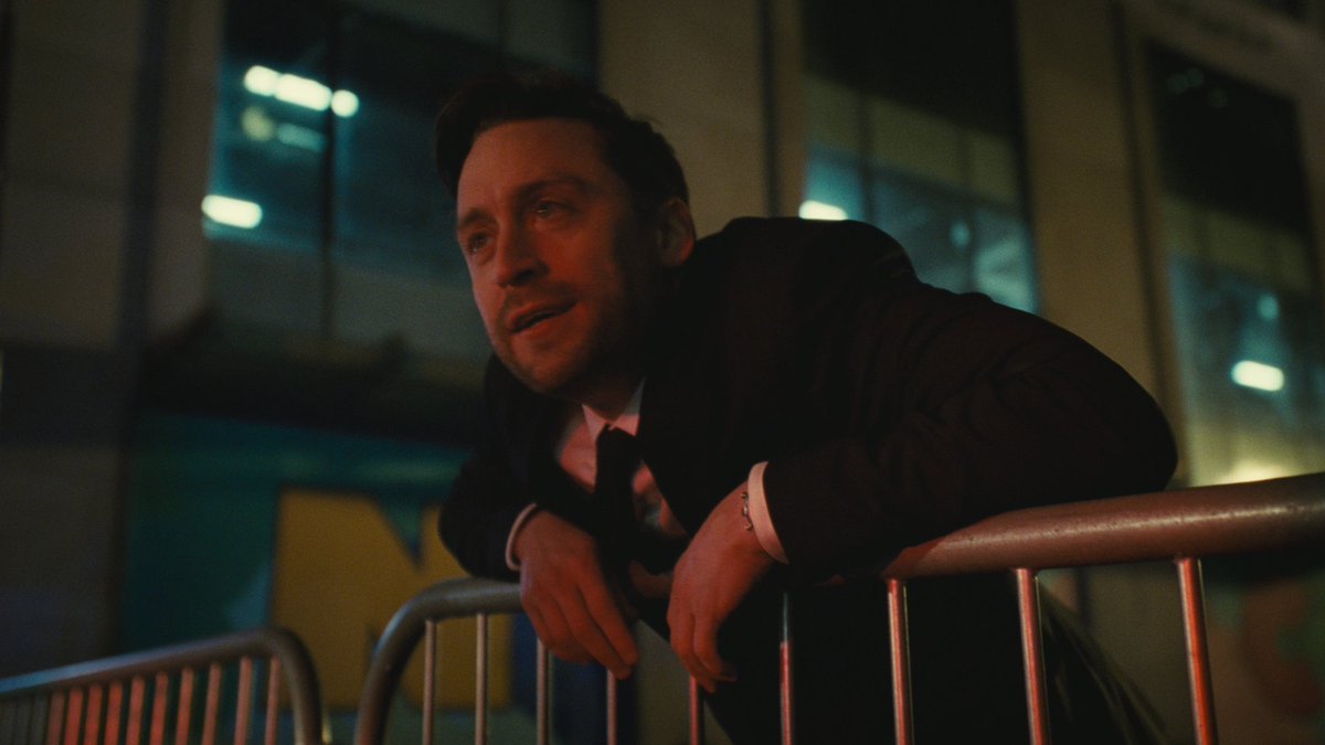 SitoCinema's tweet photo. Lo de #Succession es una cosa que no tiene ni sentido, ni nombre, la superación a cada episodio en esta última temporada es digno de estudio en escuelas. 
La dirección actoral es una barbaridad. Kieran Culkin, enorme.

El último episodio será histórico para la televisión, seguro. https://t.co/hSn7hcwBVp