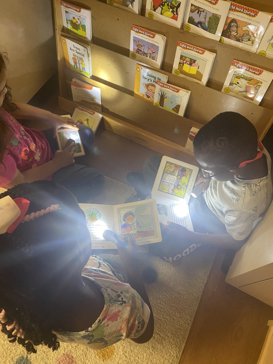 bmaracalin3's tweet photo. Itβs officially camping week! All things math & literacy #camplearnedalot #lastweekfun #kindergarten ποΈ https://t.co/vNyraodVZa