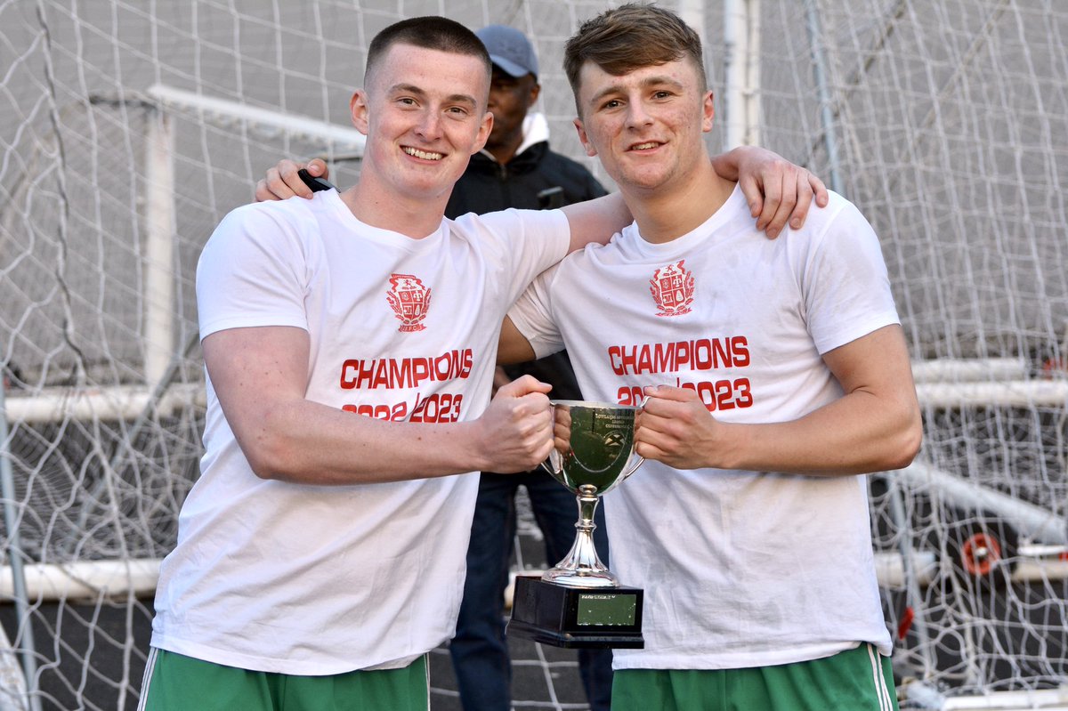 johnstone_burgh's tweet photo. The Official Trophy  ... 
Johnstone Burgh FC u20 ... 
CHAMPIONS ... SLDFL Conference E
2022-23 🇦🇹 (2/2) https://t.co/3cFrMzeY5v