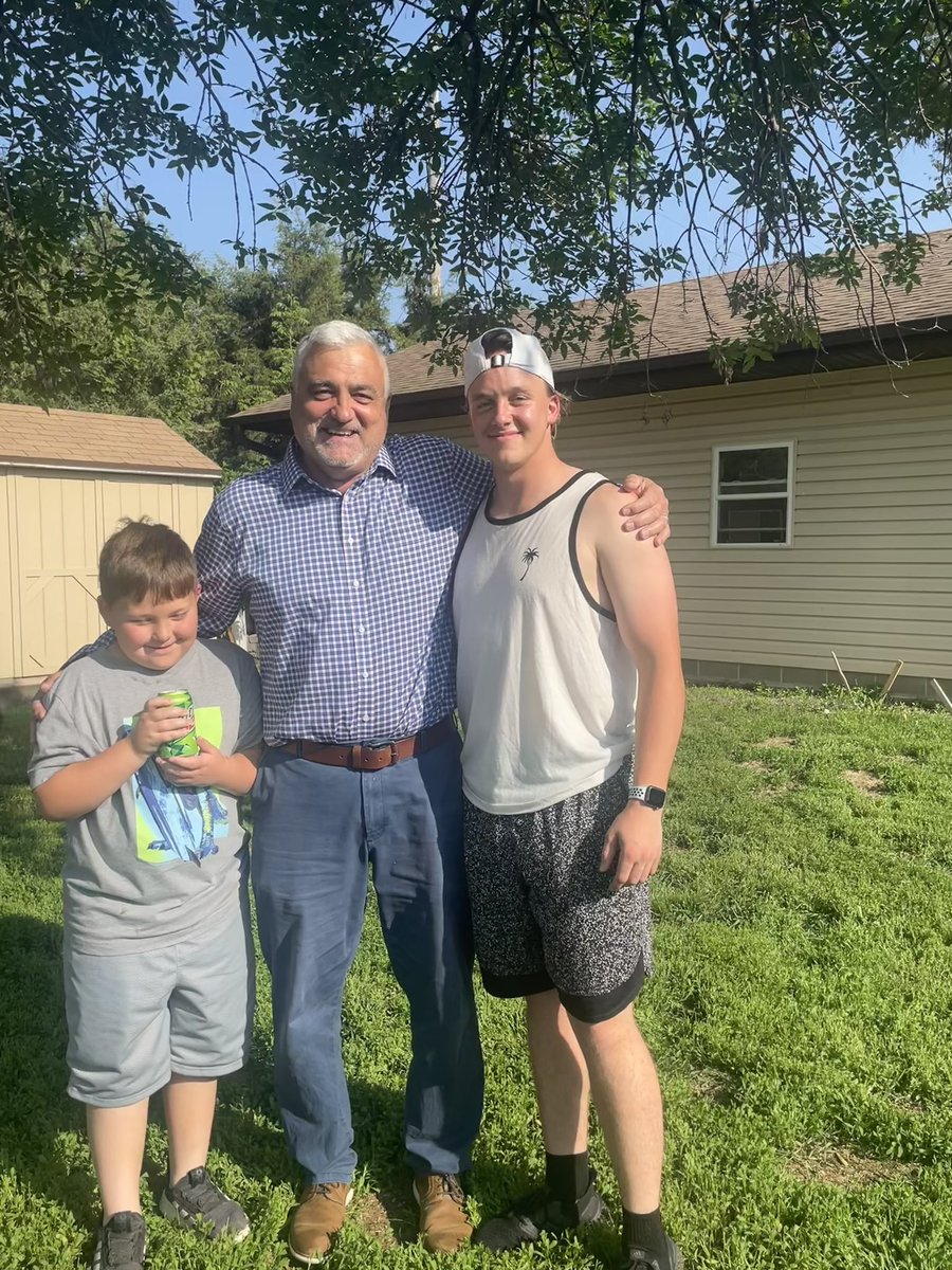One of Aiden’s biggest supporters, mentors and friend, once again showed up for him on another big day. 🙌🏼 #proud 
<a href="/TennisSSC/">TennisSSC</a> <a href="/AidenDebuhr/">Aiden DeBuhr</a>