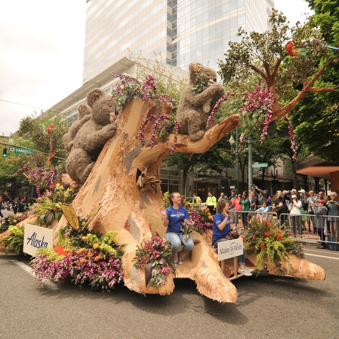 northrupstation's tweet photo. The Portland Rose Festival is almost here!  Kicks off this Friday, May 26th with music &amp; fireworks.  This multiple week festival has parades, a waterfront fun center with music events, fleet week, dragon boat races &amp; so much more!  

LEARN MORE: https://t.co/Zd19Z8d5WU https://t.co/0bM7IugVdh