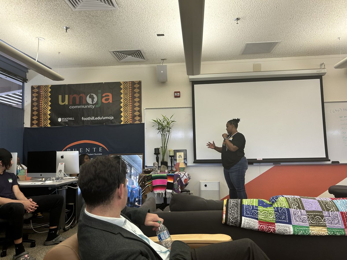 College_Promise's tweet photo. #copro2.0 grantees learning about @FoothillUmoja student supports on the @FoothillCollege campus. https://t.co/XZaUeTztUz