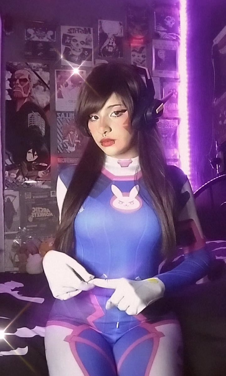 Drikeeeenn's tweet photo. Nerf this
#Overwatch #cosplay #cosplayergirl #dvacosplay #dva #Overwatch2 #cosplayanime https://t.co/OZLvQv2OoQ