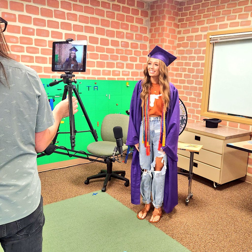 KellerISD's tweet photo. .@EagleRidgeKISD welcomed back over 80 @TimberCreek_HS Class of '23 Seniors this morning, who each had the chance to share their post-graduation plans or favorite ERES memory on morning announcements, and parade down the halls for one final clap out! #KISDGrad23 #CelebrateKISD https://t.co/K1vmDR8DAS