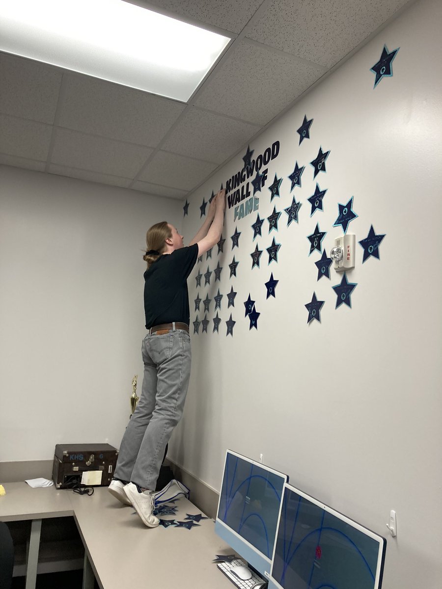 Anisha_Razo's tweet photo. Here’s to another year in the books! We honored our Seniors with putting their stars up on the wall, wore our new shirts, played the Saran wrap ball game and ate pizza! #endoftheyear #classof2023 #7yearsteaching #seniorstars https://t.co/3HhoSY6Wu1